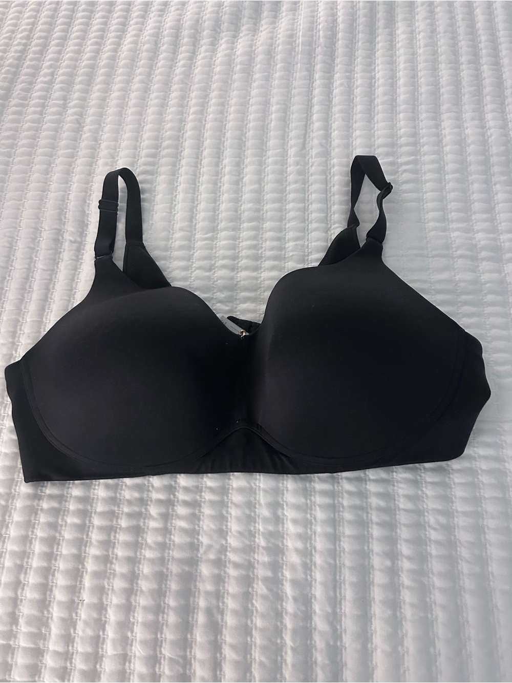 Cacique Black Smooth Full-Coverage T-Shirt Bra. Size 40DDD
